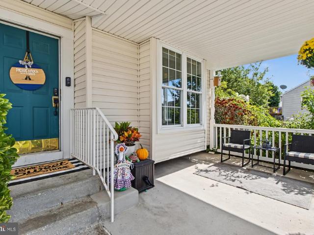 House for sale in Cunninghill Cove, Middle River