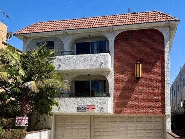 House for sale in Canoga Park, California