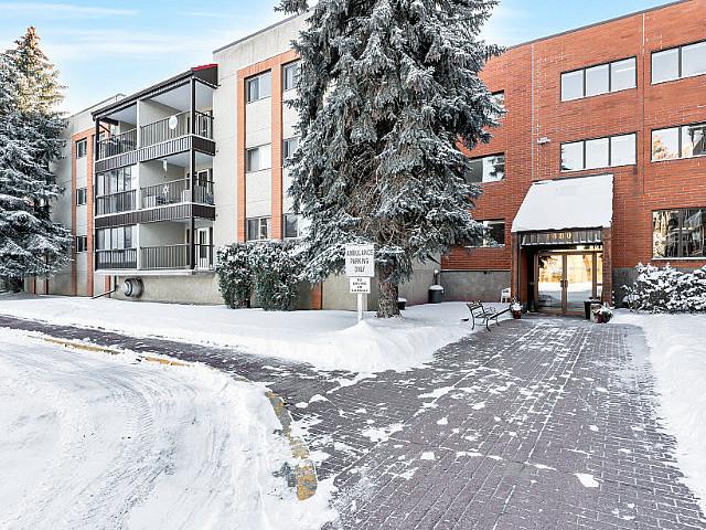 Condo for sale in Medicine Hat, Alberta