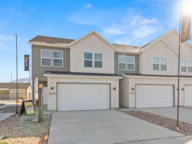 Townhouse for sale in Cache, Utah