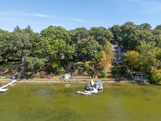 House for sale in Benet Lake, Salem Lakes