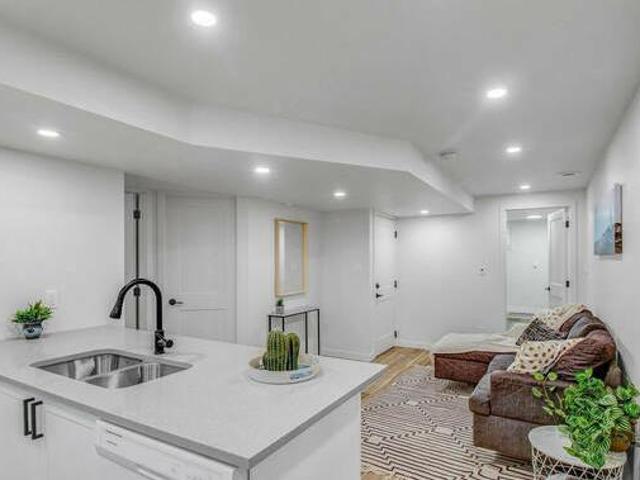 House for sale in Edmonton