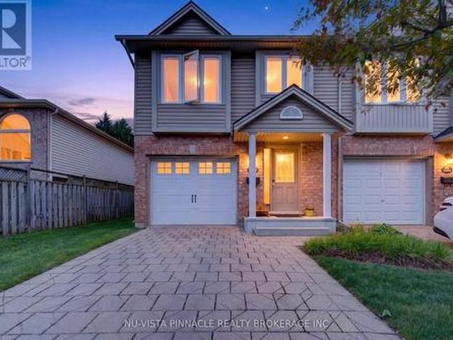 Townhouse for sale in Arva, Ontario