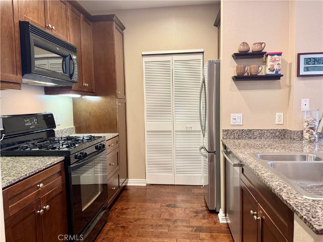 Condo for sale in Irvine, Irvine Business Complex Condo for sale in Irvine, Irvine Business Complex