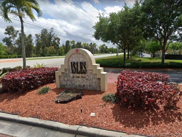 Condo for sale in Sunrise, Florida