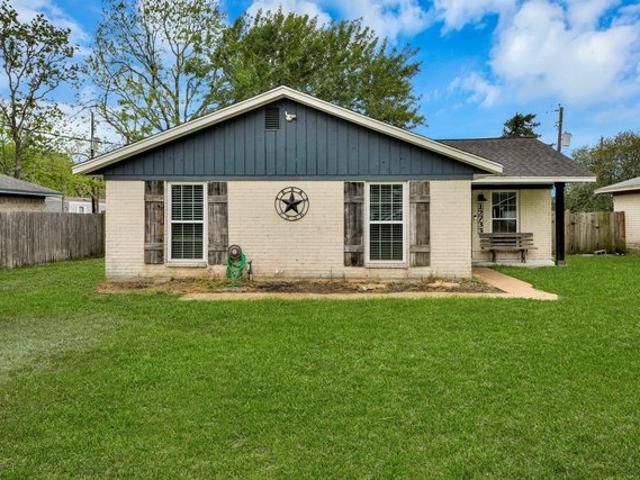 House for sale in Santa Fe, Texas