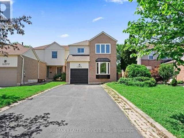 House for sale in Oakville, Ontario