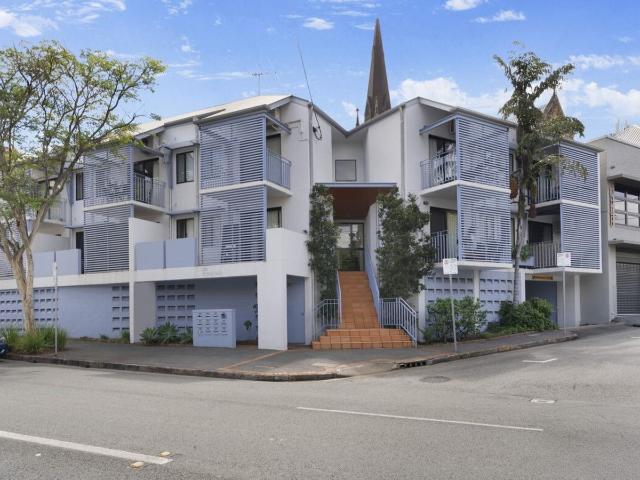 Apartment for rent in Toombul, Queensland