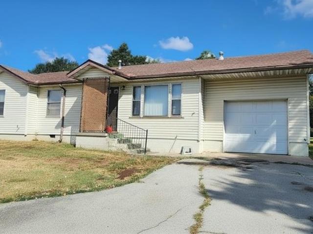 House for sale in Neosho, Missouri