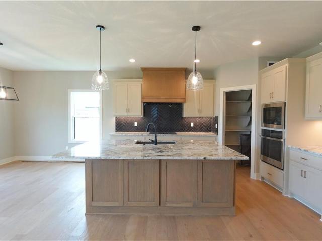 House for sale in Seven Bridges, Platte City