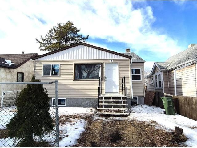 House for sale in Wedgewood, Alberta