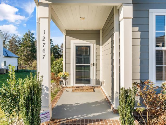 House for sale in Farragut