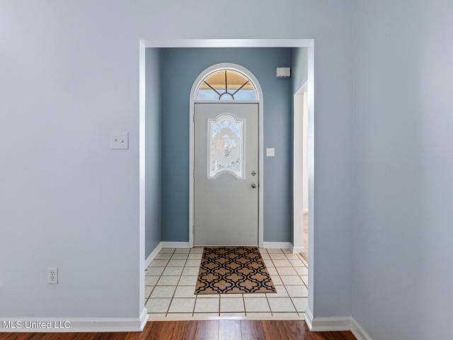House for sale in Nesbit, Mississippi