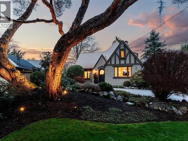 House for sale in Saanich, British Columbia