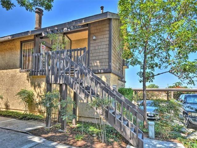 Condo for sale in Lakewood, Los Angeles County
