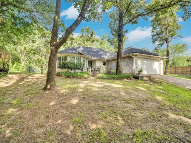 House for sale in Henderson, Texas