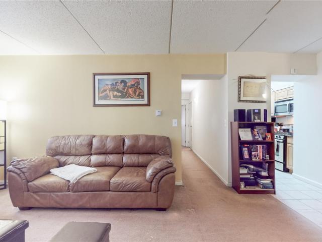 Property for sale in The Bronx, Arverne