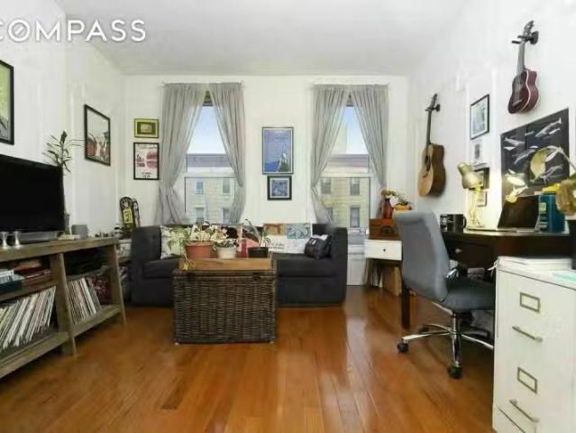 House for rent in Ridgewood