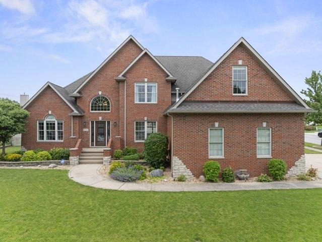 House for sale in Crown Point, Indiana