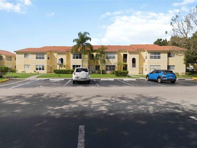 Condo for sale in Sunrise, Florida