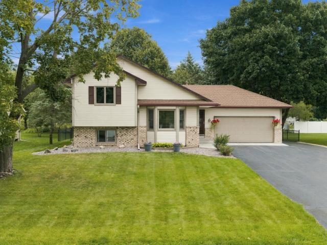 House for sale in Coon Rapids, Anoka County