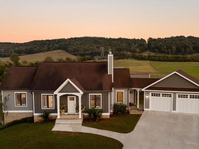 House for sale in Harrison, East Tennessee
