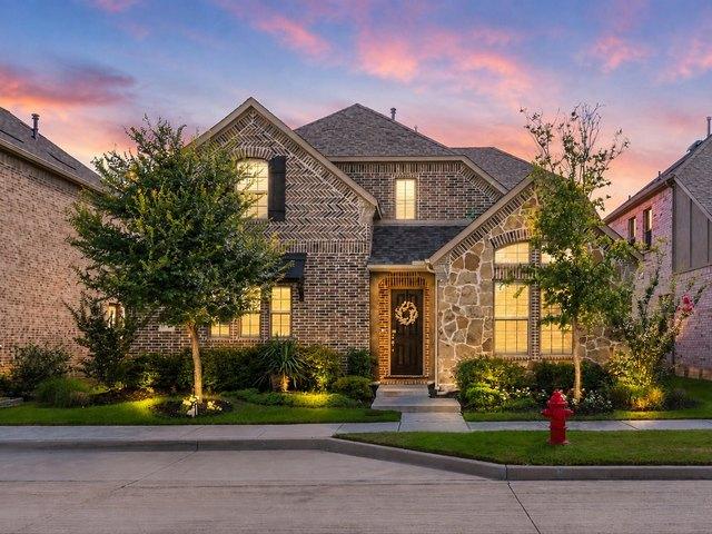 House for sale in Farmers Branch, Texas