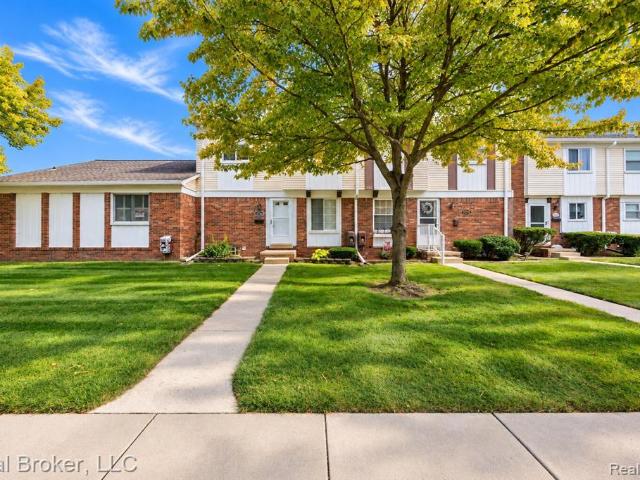 Condo for sale in Southgate, Wayne County