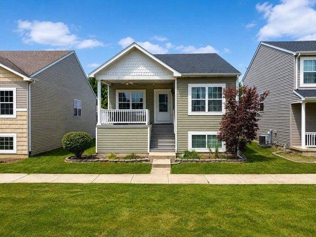 House for sale in Crown Point, Lake County