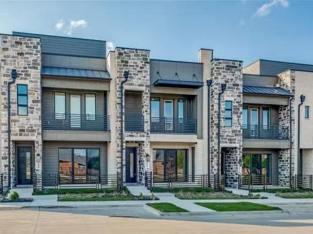 Condo for rent in Plano