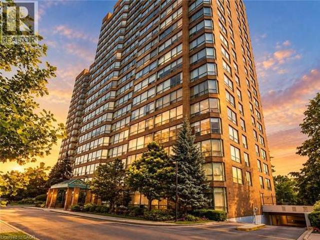Condo for sale in Burlington, Golden Horseshoe