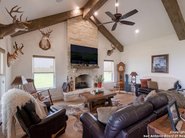 Commercial Land for sale in Hondo