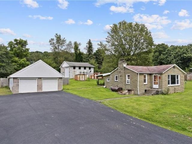 House for sale in New Alexandria, Pennsylvania