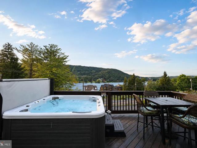 Condo for sale in Garrett, Maryland