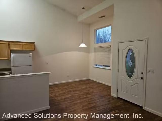 Condo for rent in Redding