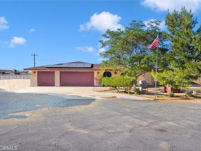 House for sale in Apple Valley, California