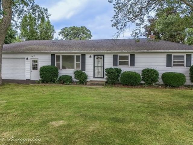 House for sale in Sycamore, Illinois