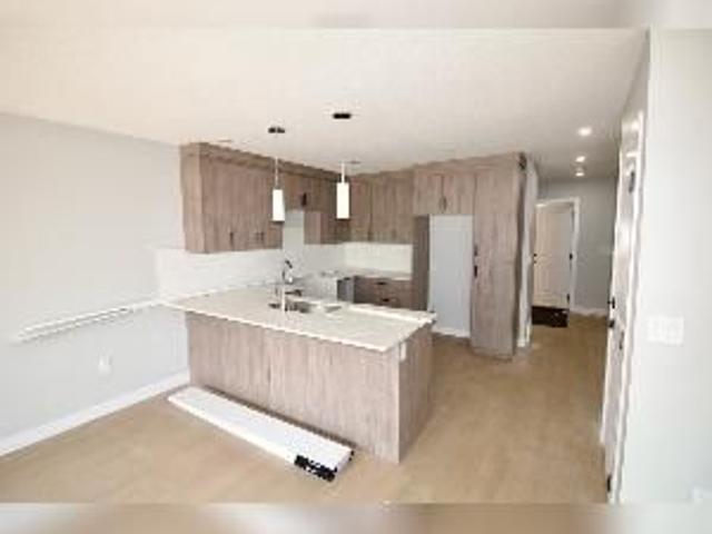 Townhouse for rent in Leduc