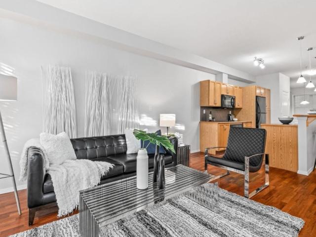 Apartment for sale in Wedgewood, Alberta