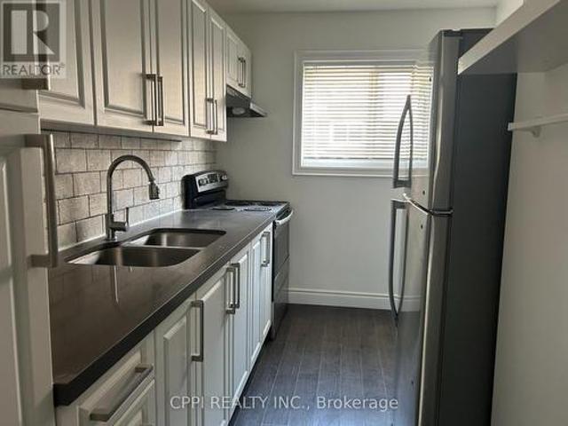 Townhouse for sale in Woburn, Ontario