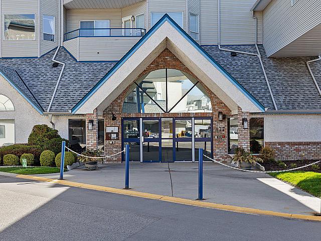 Condo for sale in Winfield, British Columbia