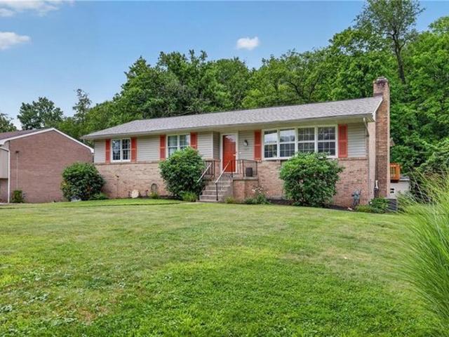 House for sale in Houston, Pennsylvania