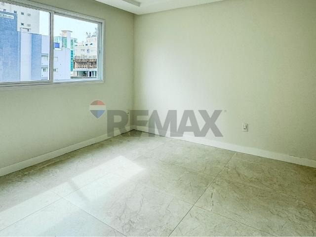 Apartamento aluguel em Meia Praia, Itapema