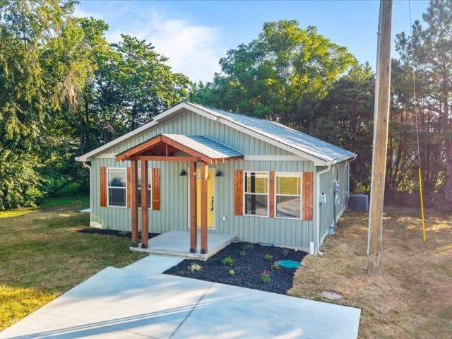 House for sale in Jacksboro, East Tennessee