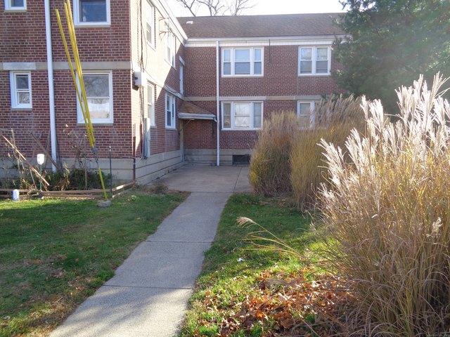 Condo for sale in Stratford, Connecticut