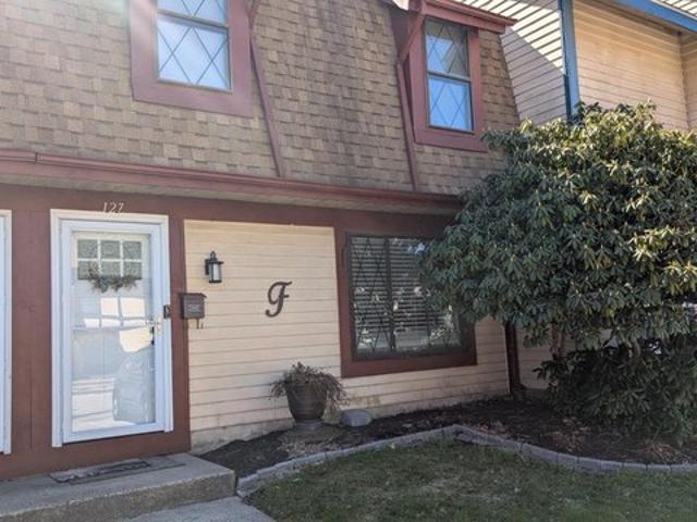 Townhouse for sale in Clementon, New Jersey