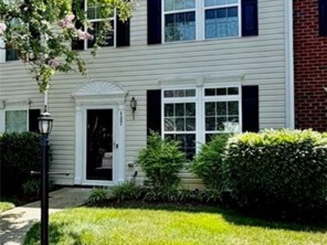 Townhouse for sale in Virginia