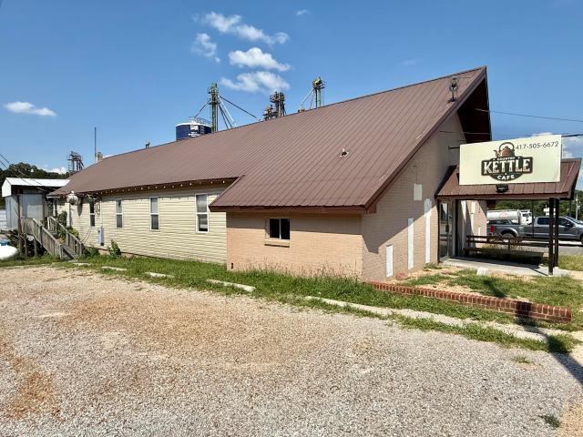 Commercial for sale in Hartville, Missouri