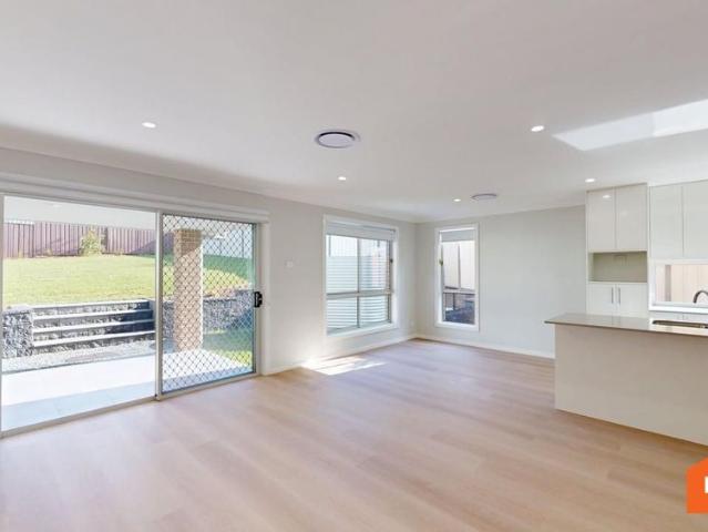Townhouse for rent in Ambergate, New South Wales