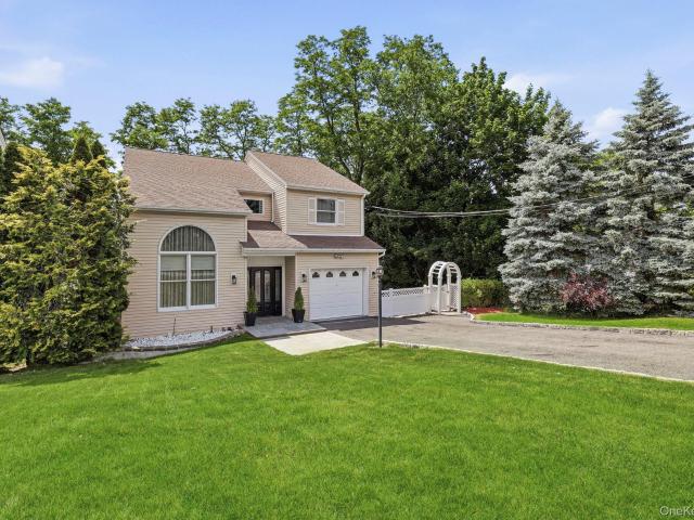 House for sale in Hawthorne, New York